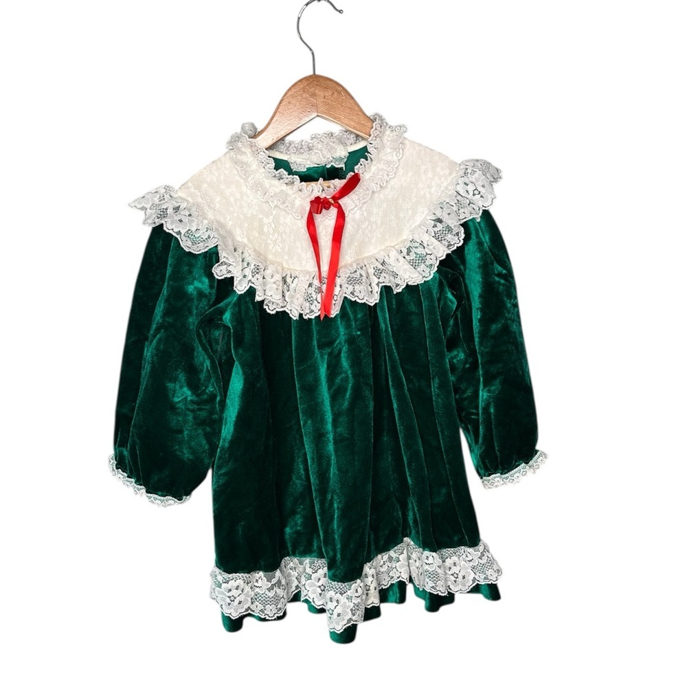 Evy x Vintage 80s Emerald Crushed Velvet Lace Lined Holiday Dress